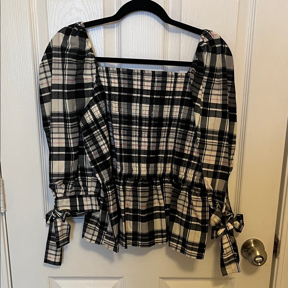 Plaid Puff Sleeve Top